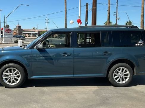 Used 2016 Ford Flex SE FWD image 3