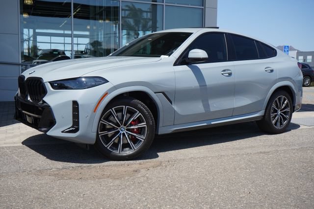 Used 2025 BMW X6 xDrive40i w/ Premium Package AWD/4WD image 4