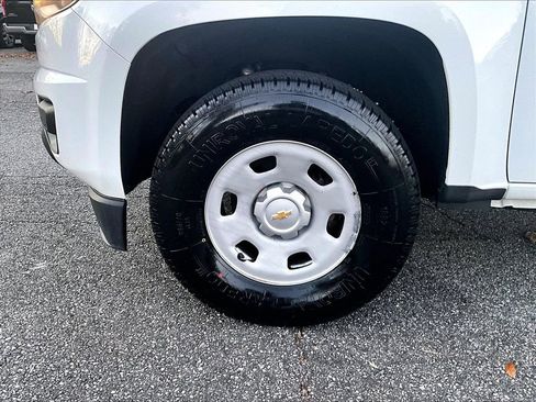 Certified 2018 Chevrolet Colorado W/T image 9