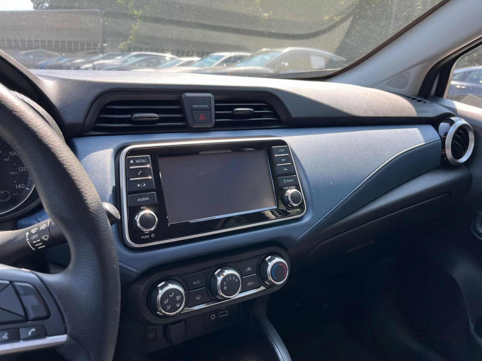 Used 2025 Nissan Versa SV FWD image 19