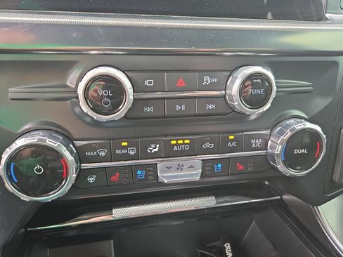 Used 2025 Ford F150 Lariat w/ Bed Utility Package AWD/4WD image 28