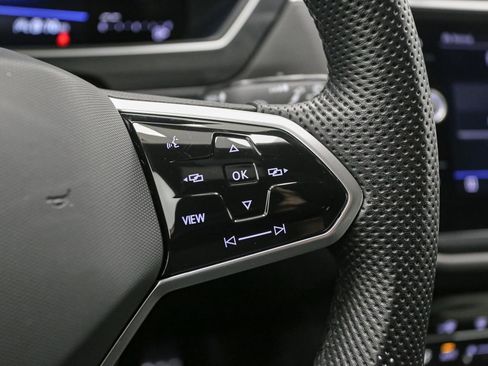 Certified 2024 Volkswagen Tiguan SE R-Line AWD/4WD image 43