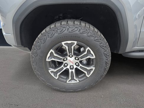 Used 2024 GMC Canyon AT4 w/ Technology Package AWD/4WD image 25
