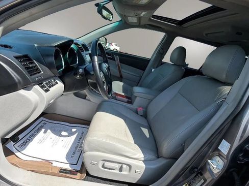Used 2012 Toyota Highlander Limited AWD/4WD image 13