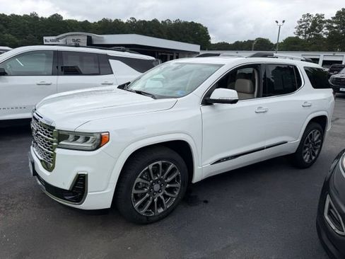 Certified 2021 GMC Acadia Denali w/ Denali Ultimate Package AWD/4WD image 6