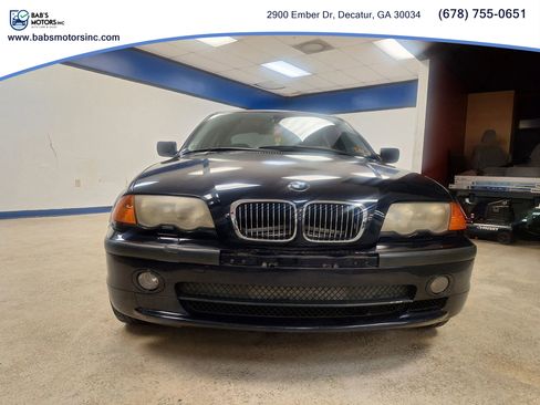 Used 2001 BMW 330xi Sedan image 2