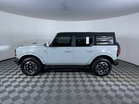 Used 2023 Ford Bronco Outer Banks image 5