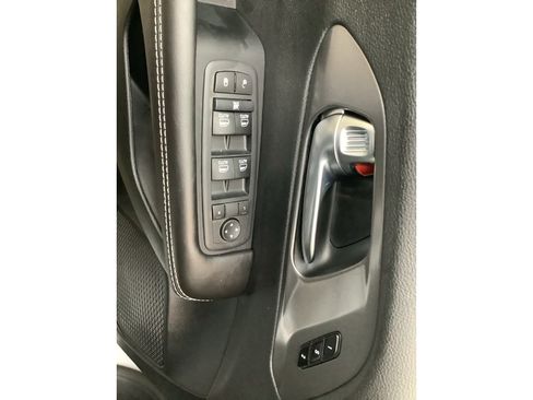 New 2026 Chrysler Pacifica Select FWD image 12