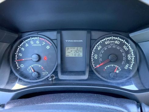 Used 2016 Toyota Tacoma SR w/ Towing Package AWD/4WD image 26