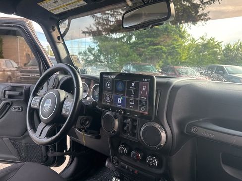 Used 2014 Jeep Wrangler Unlimited Sport w/ Quick Order Package 24S AWD/4WD image 29