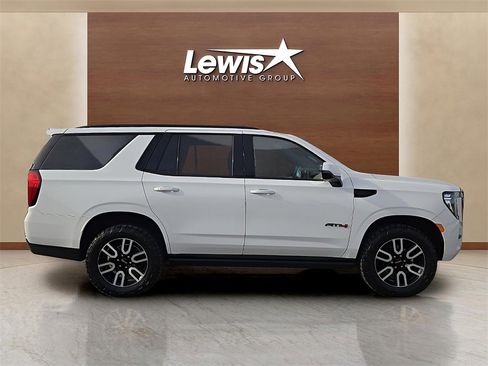 Used 2023 GMC Yukon AT4 w/ LPO, Floor Liner Package image 5