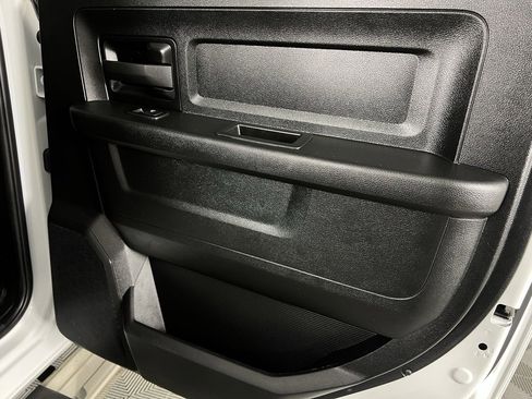 Certified 2024 RAM 3500 Tradesman w/ Chrome Appearance Group image 27