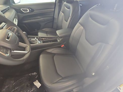 New 2026 Jeep Compass Latitude AWD/4WD image 15