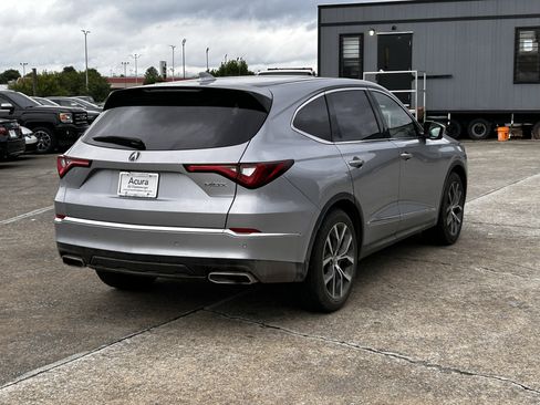 Used 2024 Acura MDX FWD w/ Technology Package image 4