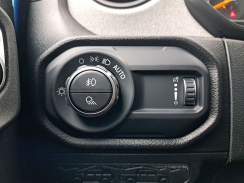 New 2026 Jeep Gladiator Sport image 25