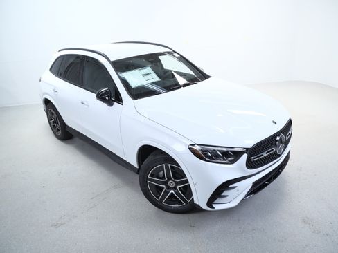 New 2026 Mercedes-Benz GLC 300 4MATIC image 4