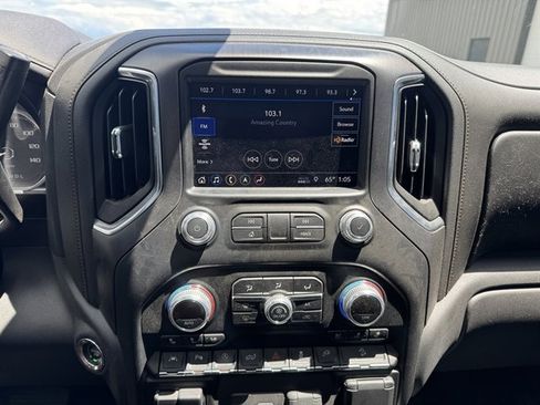 Used 2019 GMC Sierra 1500 AT4 w/ Off Road Performance Package AWD/4WD image 16