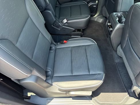 Used 2025 Buick Enclave Sport Touring FWD image 28