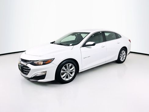 Used 2023 Chevrolet Malibu LT w/ Driver Confidence Package FWD image 3