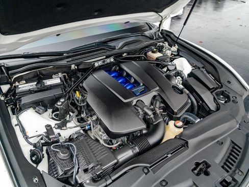 Used 2015 Lexus RC F w/ Premium Package RWD image 31