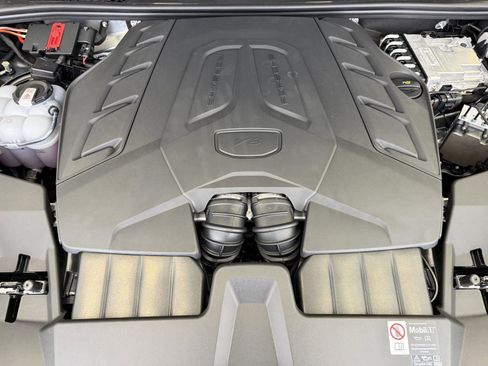 New 2026 Porsche Cayenne GTS image 27