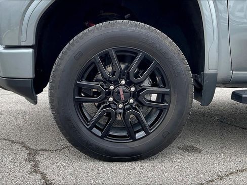 Used 2024 GMC Sierra 1500 Elevation w/ LPO, Elevation Black Package RWD image 8