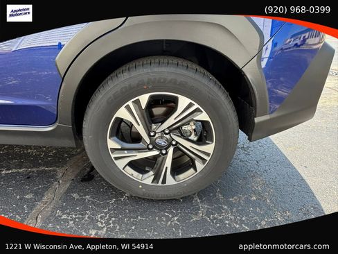 Used 2025 Subaru Crosstrek 2.5i Premium AWD/4WD image 32