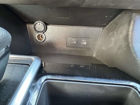 Used 2022 Nissan Pathfinder SV FWD image 19