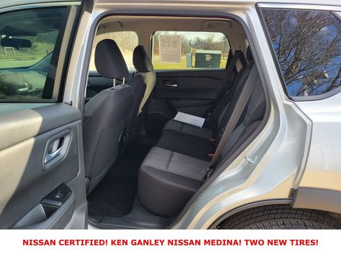 Certified 2025 Nissan Rogue SV image 38