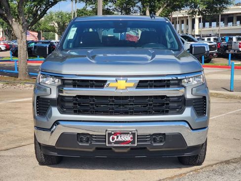 Used 2025 Chevrolet Silverado 1500 LT AWD/4WD image 2