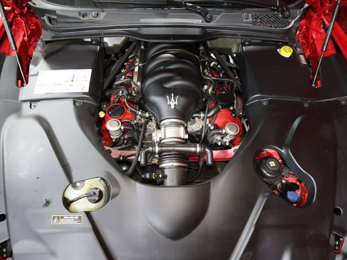 Used 2011 Maserati GranTurismo Convertible RWD image 28