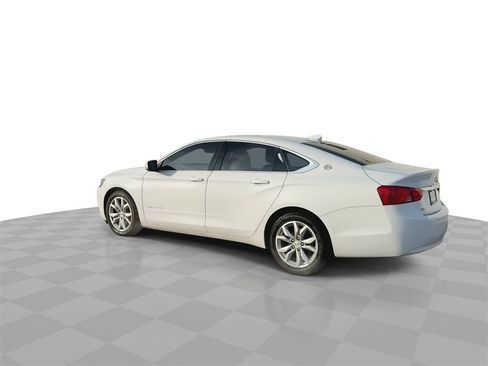 Used 2017 Chevrolet Impala LT image 6