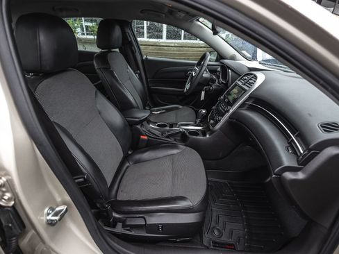 Used 2015 Chevrolet Malibu LT w/ Power Convenience Package FWD image 26