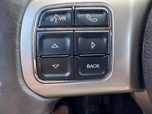 Used 2013 Jeep Grand Cherokee Overland RWD image 59