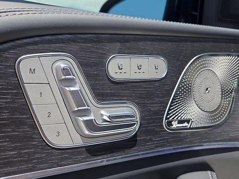 New 2026 Mercedes-Benz GLS 63 AMG 4MATIC image 17