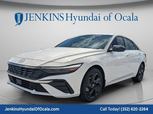 New 2026 Hyundai Elantra SEL Sport Premium FWD image 9