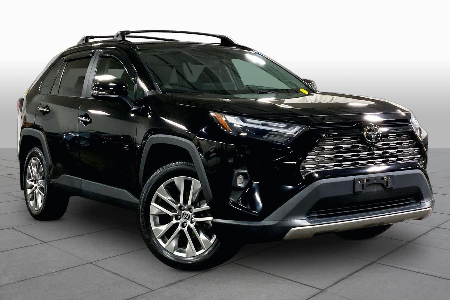 Certified 2023 Toyota RAV4 Limited AWD/4WD image 3