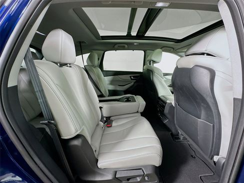 Used 2023 Acura MDX SH-AWD w/ Technology Package image 30
