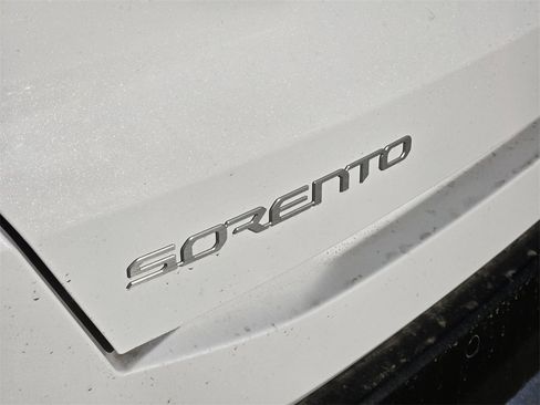 New 2026 Kia Sorento S image 7