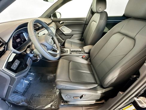 New 2025 Audi Q3 2.0T Premium image 18