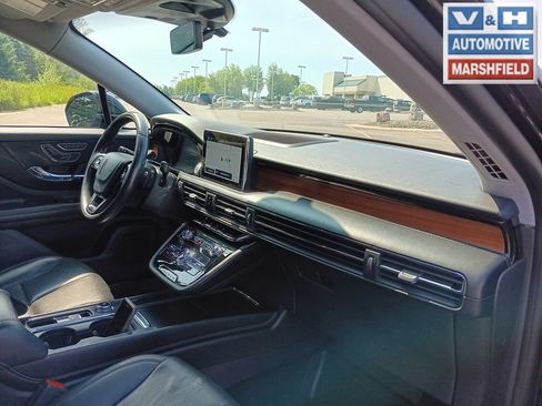 Used 2022 Lincoln Corsair Reserve AWD/4WD image 11