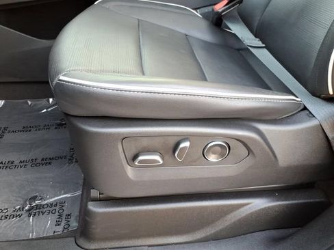 Certified 2025 Cadillac Escalade Sport AWD/4WD image 13