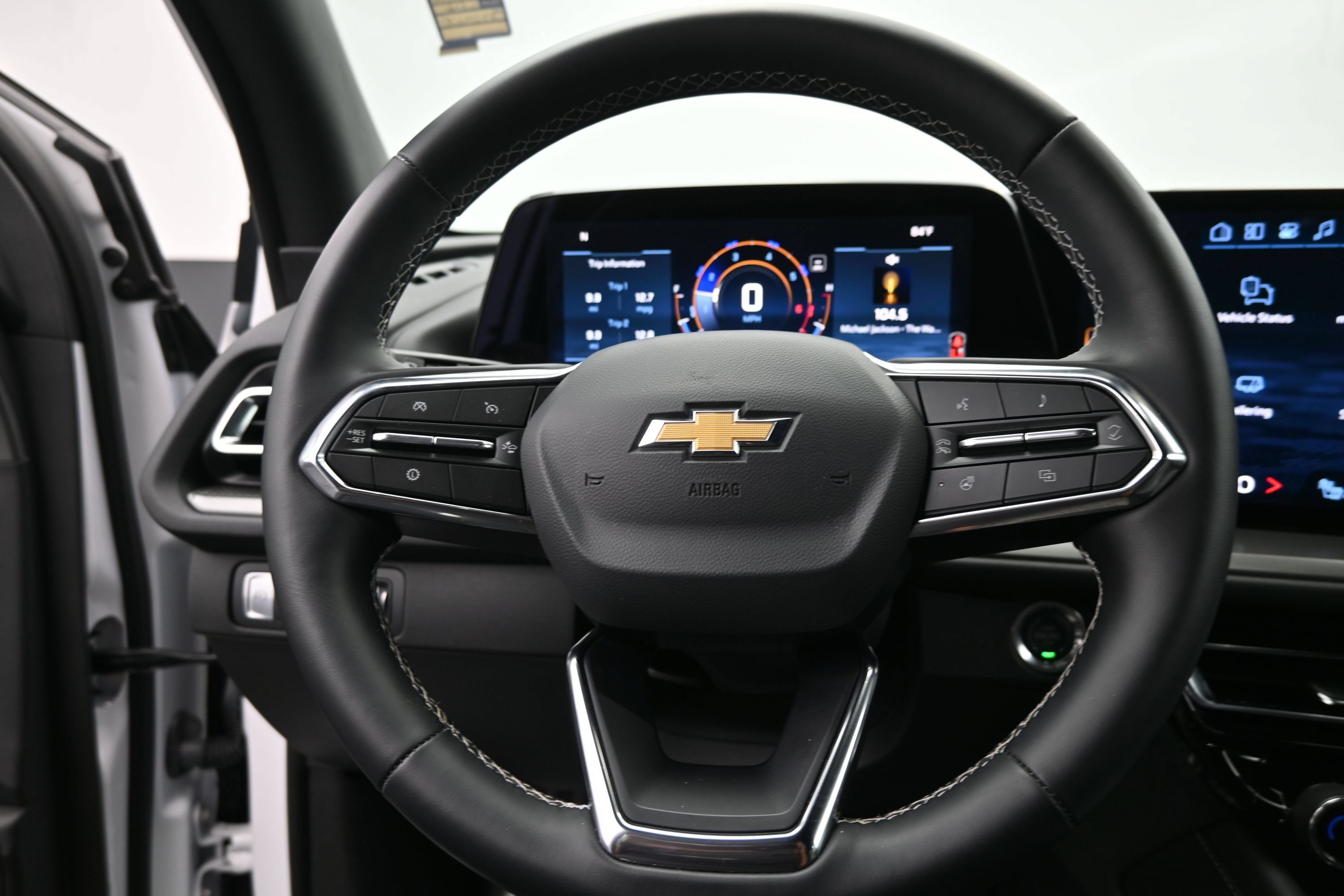 Certified 2026 Chevrolet Traverse LT w/ Driver Confidence Package FWD image 22