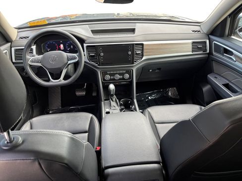 Used 2021 Volkswagen Atlas SEL w/ MDO Package (Bench Seat) image 10