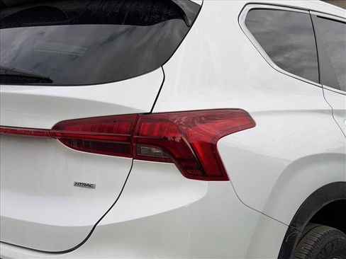 Certified 2021 Hyundai Santa Fe SE image 12