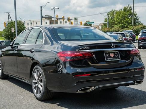 Used 2023 Mercedes-Benz E 350 4MATIC Sedan image 5