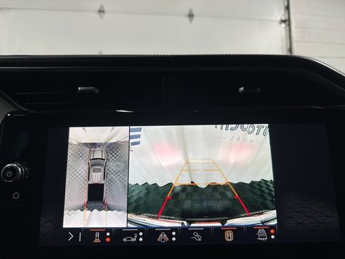 Used 2024 GMC Sierra 1500 Denali w/ Denali Carbonpro Edition image 29