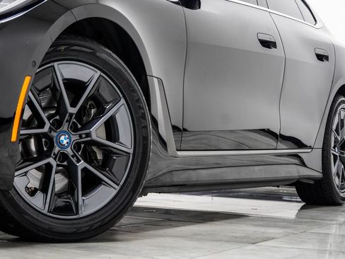 Used 2023 BMW i4 eDrive40 w/ Premium Package RWD image 3