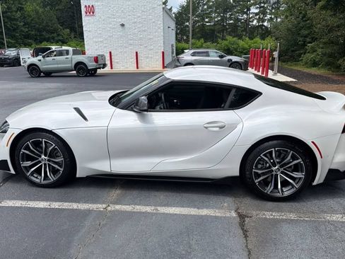 Used 2022 Toyota Supra w/ Safety & Technology Package RWD image 8