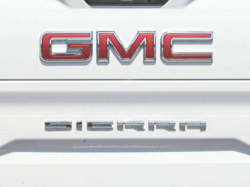 Used 2026 GMC Sierra 1500 AT4 w/ AT4 Premium Package AWD/4WD image 45